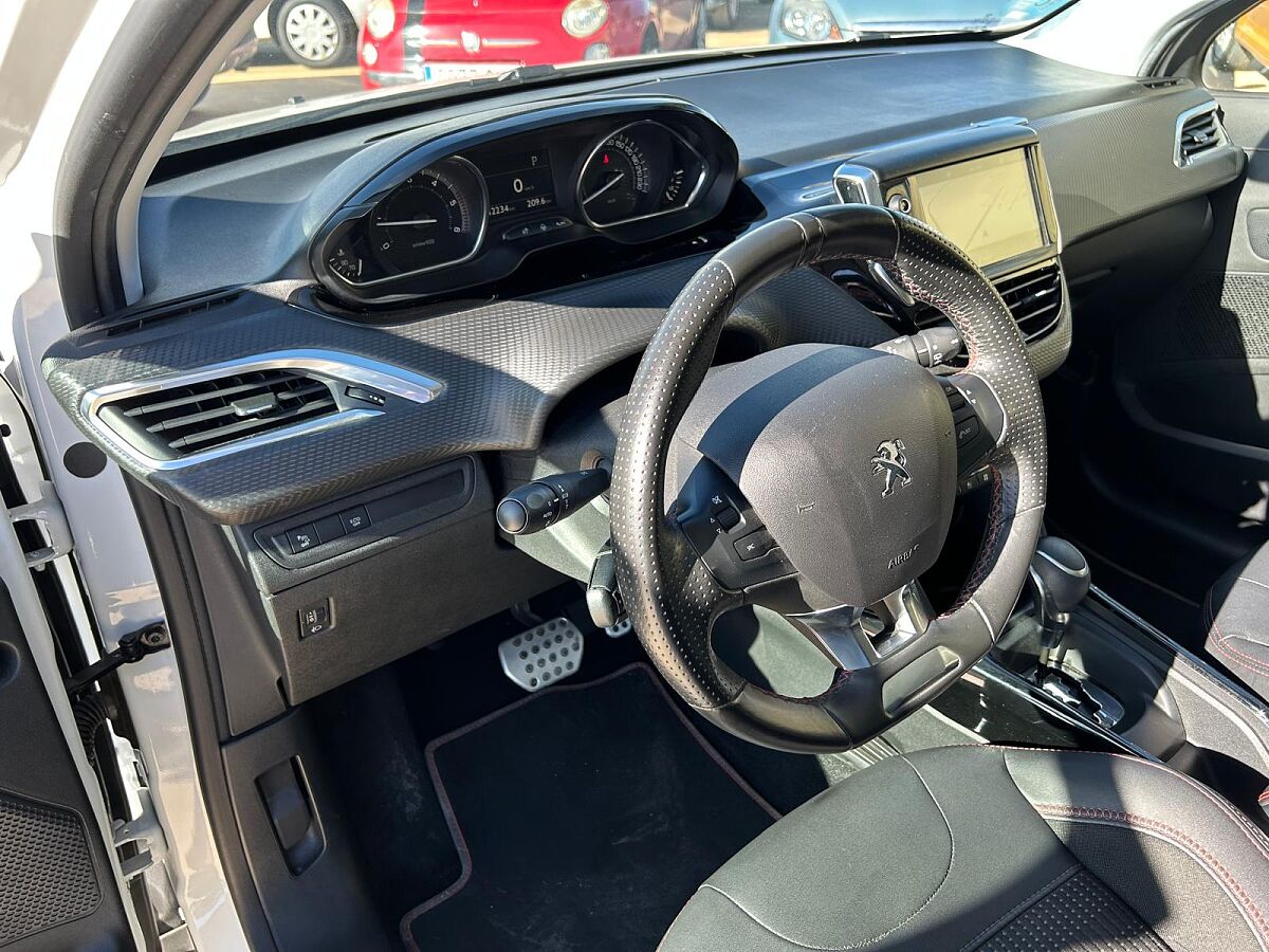PEUGEOT 2008 GT LINE 1.5 BLUE HDI AUTO SPANISH LHD IN SPAIN 42000 MILES 2019